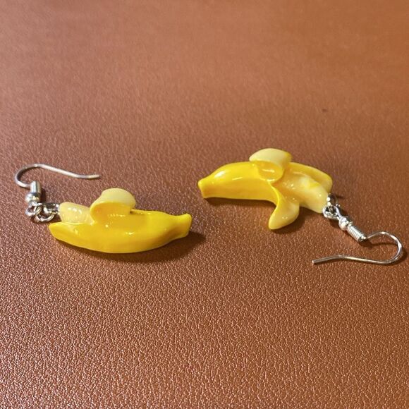 ✨🆕✨Novelty : Banana 🍌 Avocado 🥑 Lays, Cheetos Nutella 3 Dimensional Earrings✨ - Picture 9 of 16